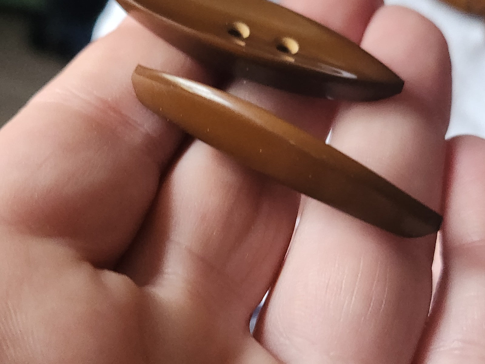 Lot 6 longs et étroits boutons vintage marron  4,6 cm sur 1,6 cm ref 5738
