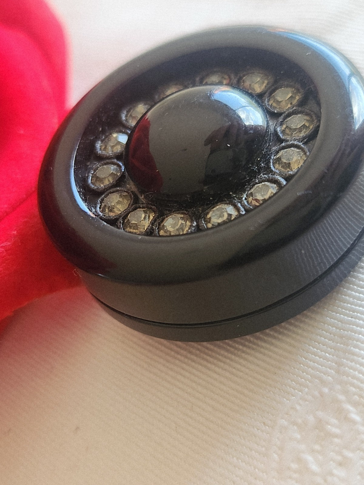 Imposant bouton vintage strass en verre noir 3,2 cm ou 32 mm ref 6267