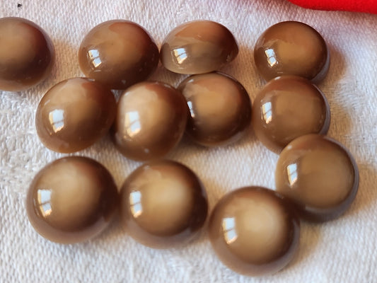 Lot 12  boutons vintage marron lumineux   pied demi sphere 1,3 cm ref 2567