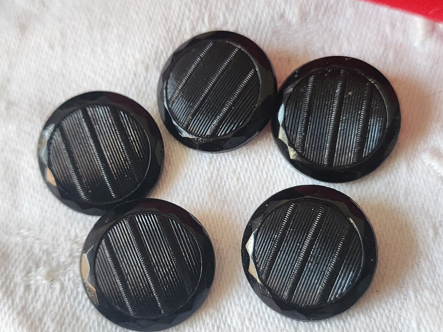 Lot 5 boutons vintage en verre noir ancien 1,8 cm ref 4933