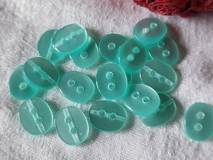 Lot 18 petits boutons vintage bleu ovale 1 sur 1,2 cm ref 516
