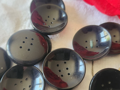 Lot 10 boutons vintage noir à six trous diamètre 2,1 cm ref 6105