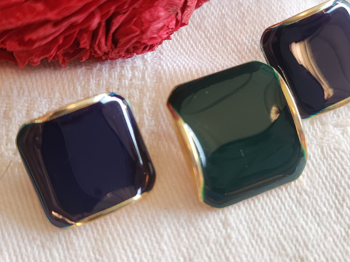 Trio boutons vintage en métal bleu vert pied 1,5 sur 1,6 cm et 1,7 sur 1,9  D7D