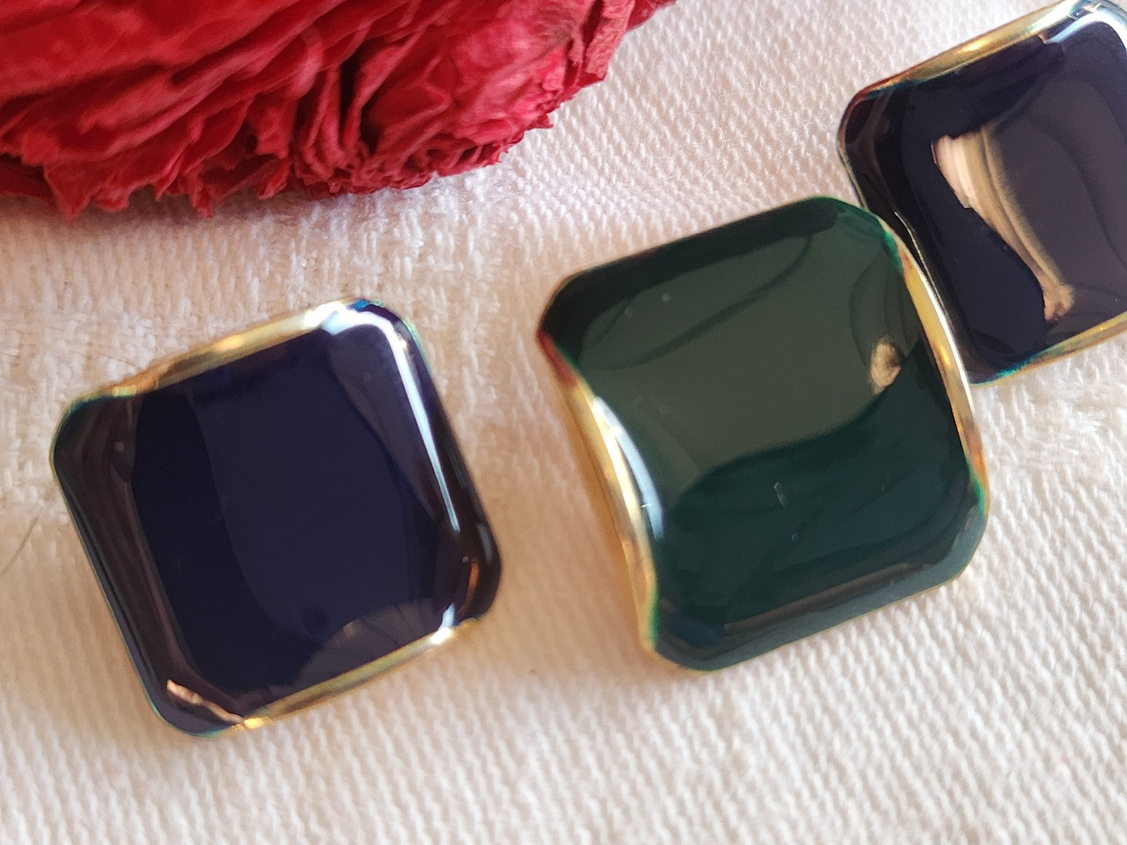 Trio boutons vintage en métal bleu vert pied 1,5 sur 1,6 cm et 1,7 sur 1,9  D7D