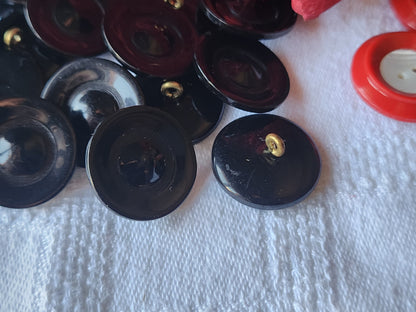Lot 8 boutons anciens noir à pied en métal 1,9 cm ref 392