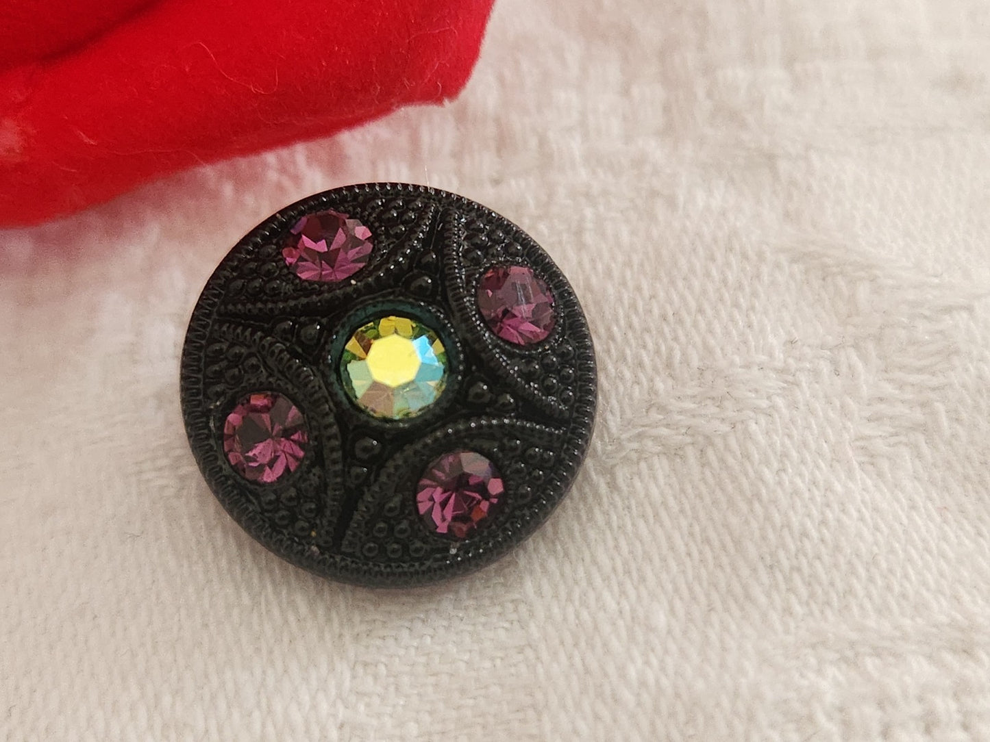 Bouton vintage en verre noir avec strass verre violet 18 mm ou   1,8 cm G19A