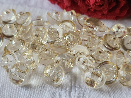 Lot 18 petits boutons vintage transparent legerment jaune pied 1,1 cm ref 949