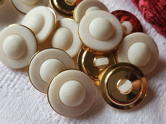 Lot 6 boutons vintage créme veiné mat à pied metal doré 2,2  cm ref 1055