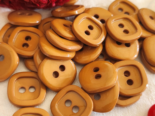 Lot 30  boutons vintage marron lumineux 1,8 cm caramel  ref 141