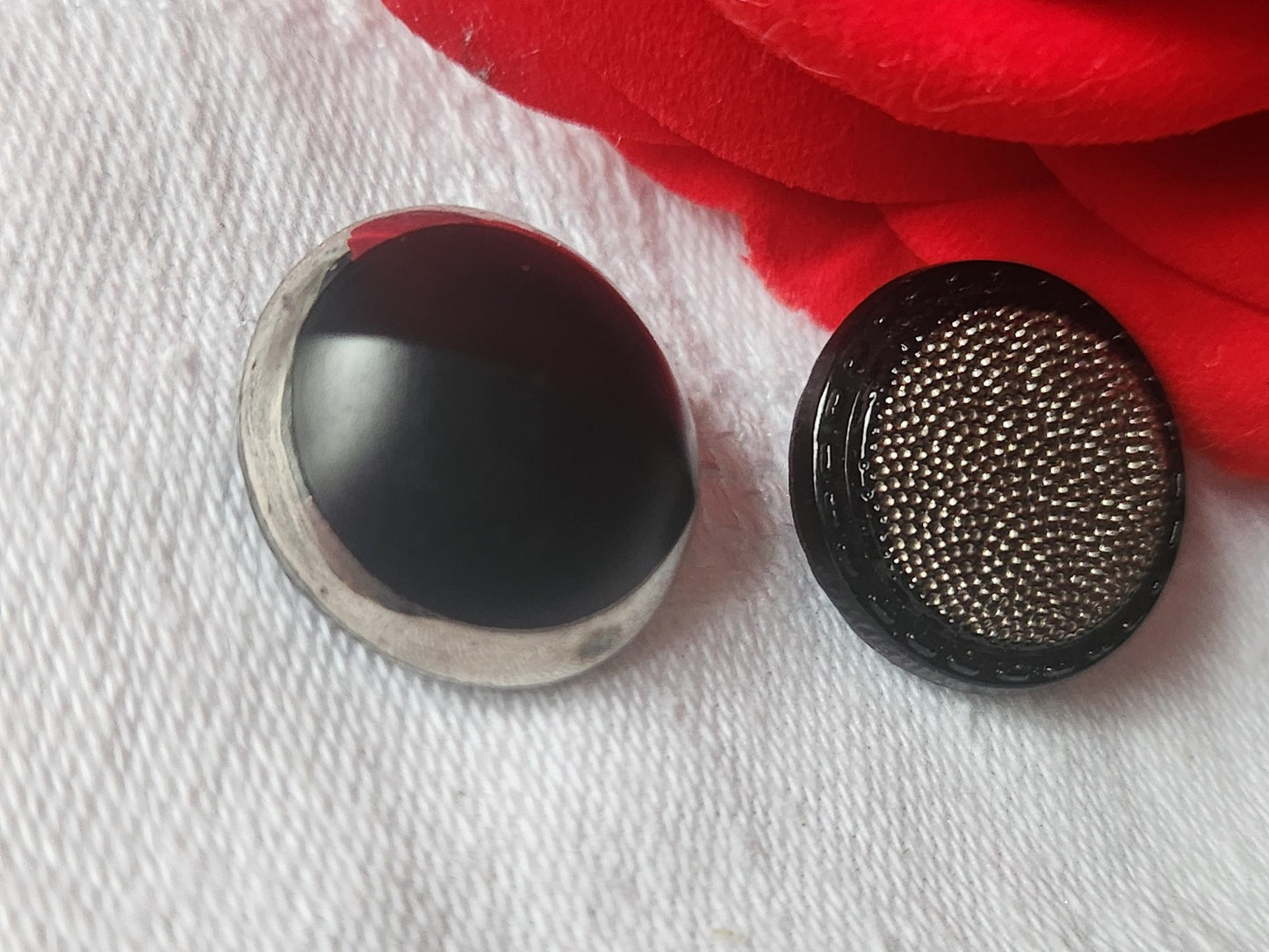 Duo boutons anciens en verre argenté vintage noir  1,8  cm D10D