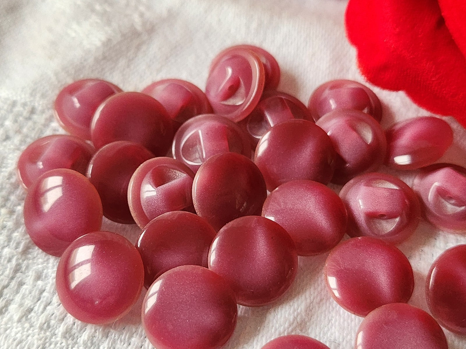 Lot 12 mignons boutons vintage rose camaieu  pied 1,2 cm ref 1627