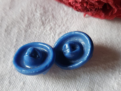 Duo boutons anciens en verre bleu ovale trés typé  1,5 sur 1,8 cm G8L