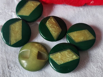 Lot 6 boutons vintage vert deux tos pied 1,9 cm ref 2248