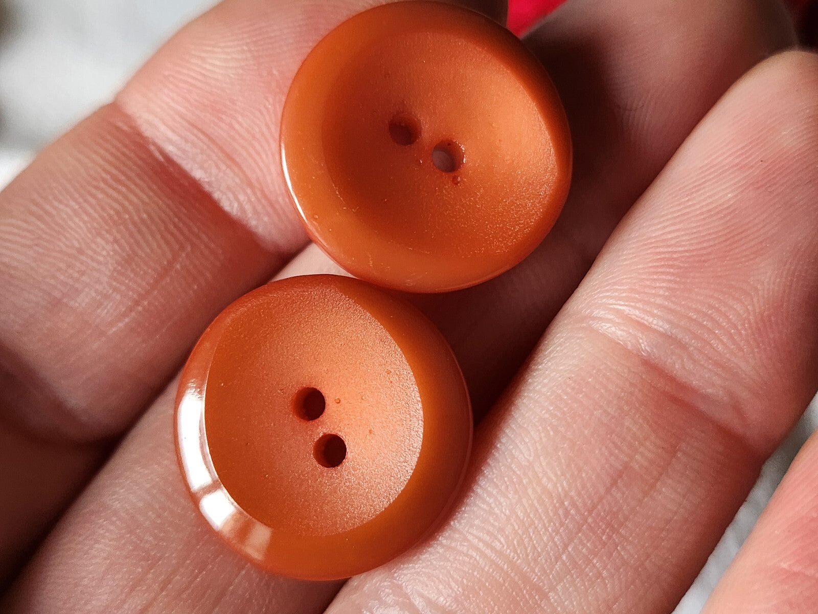 Lot 12  boutons vintage teinte à definir marron orange  2 cm ref  1620