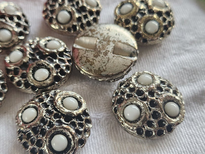 Lot 6 boutons en résine argenté perlé blanc vintage anciens   2,1 cm ref 2317