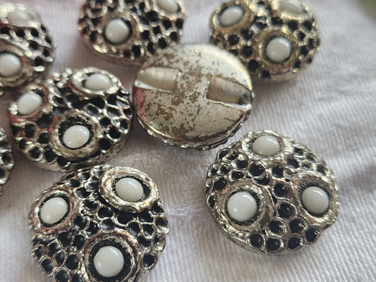 Lot 6 boutons en résine argenté perlé blanc vintage anciens   2,1 cm ref 2317