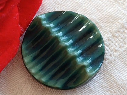 Gros bouton ancien en celluloïd superbe pied vert/bleu  3,7 cm  ref 6459