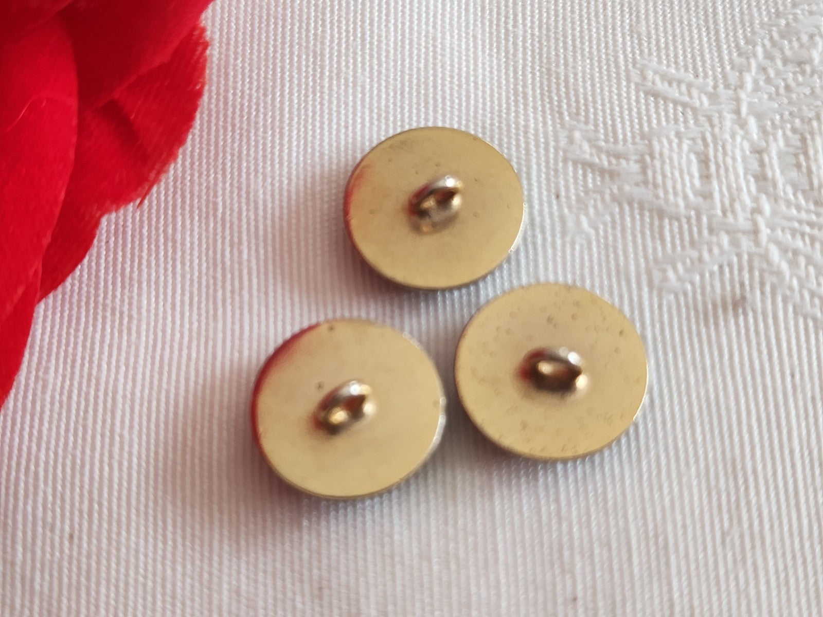Trio mini boutons vintage en métal doré inclusion strass 1,3 cm bijoux G19A