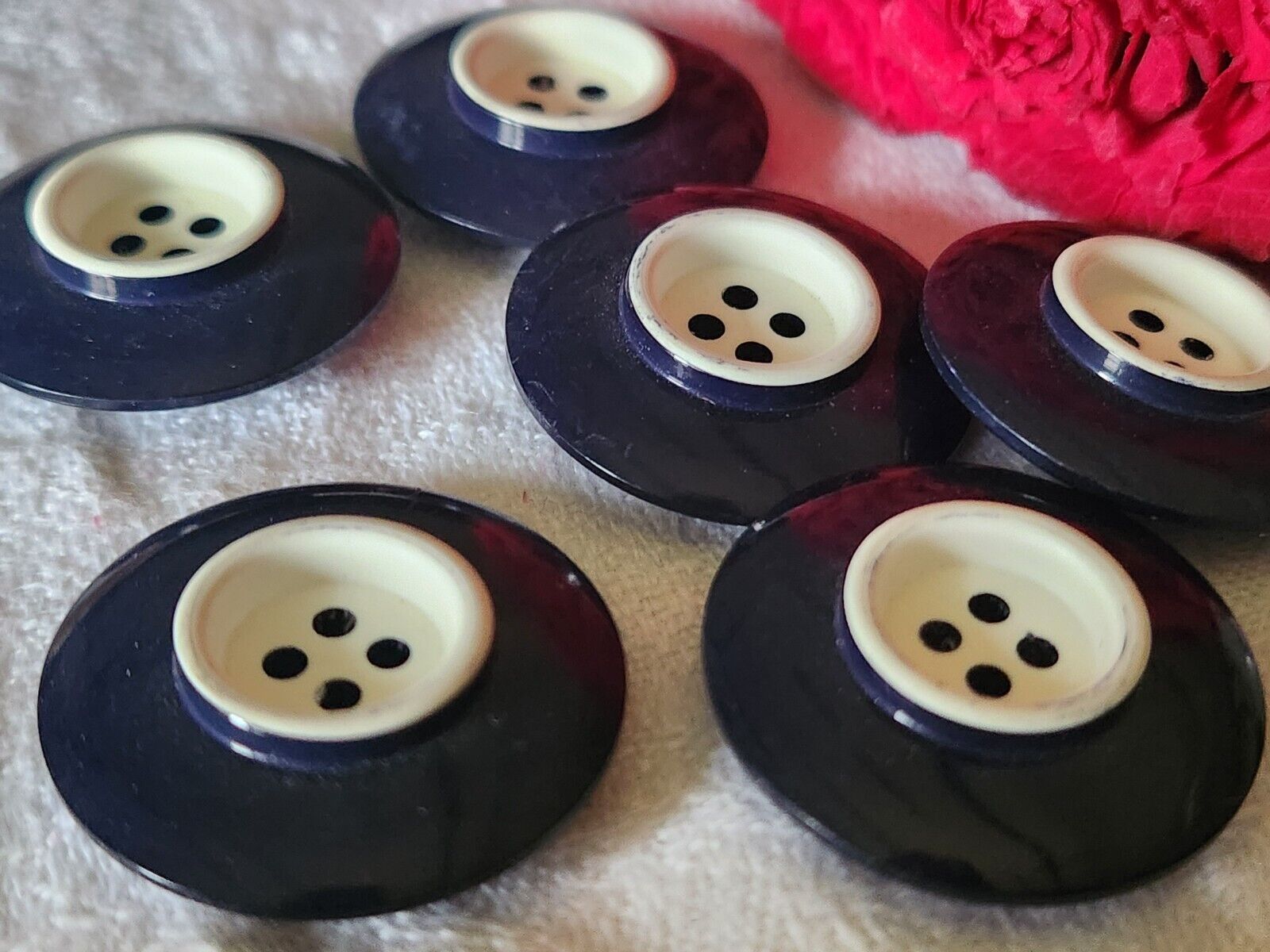 Lot 6 boutons vintage bleu blanc 4 trous 2,6 cm ref 2018