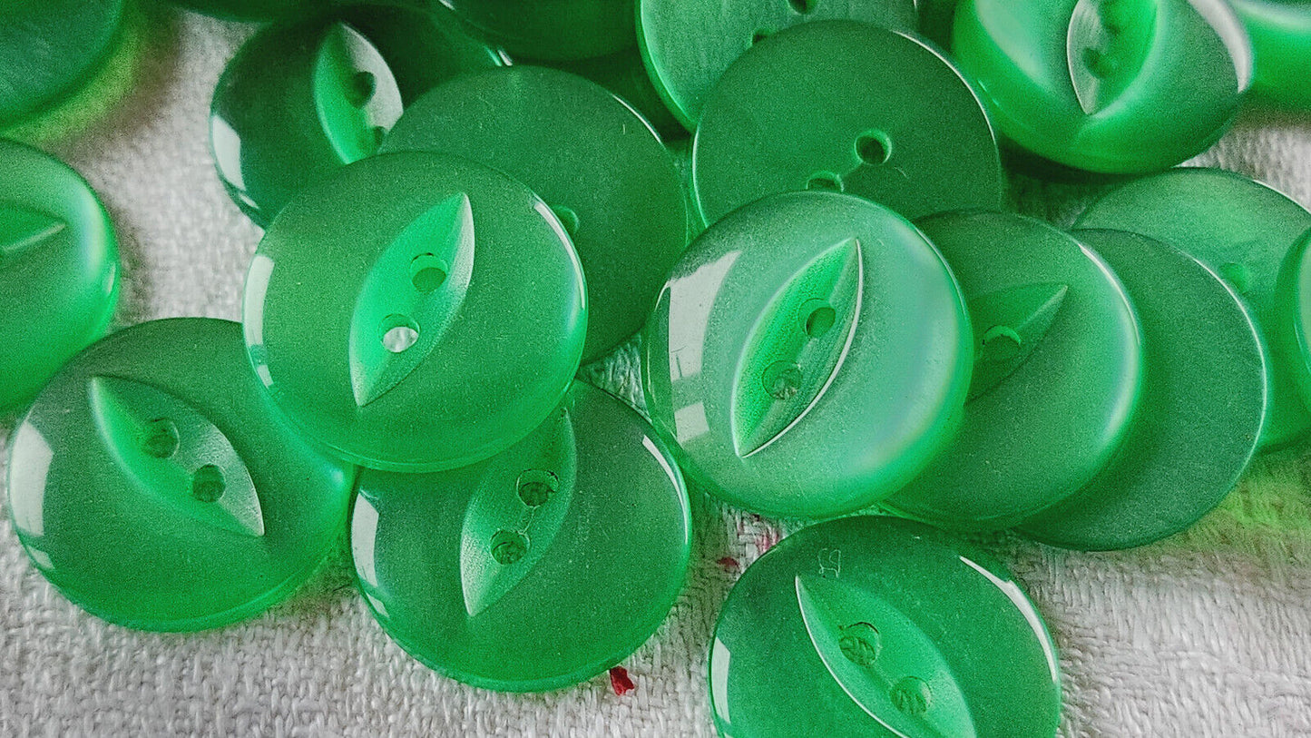 Lot 12 boutons vintage vert lumineux effet iminacre à trou 1,9 cm ref 2229