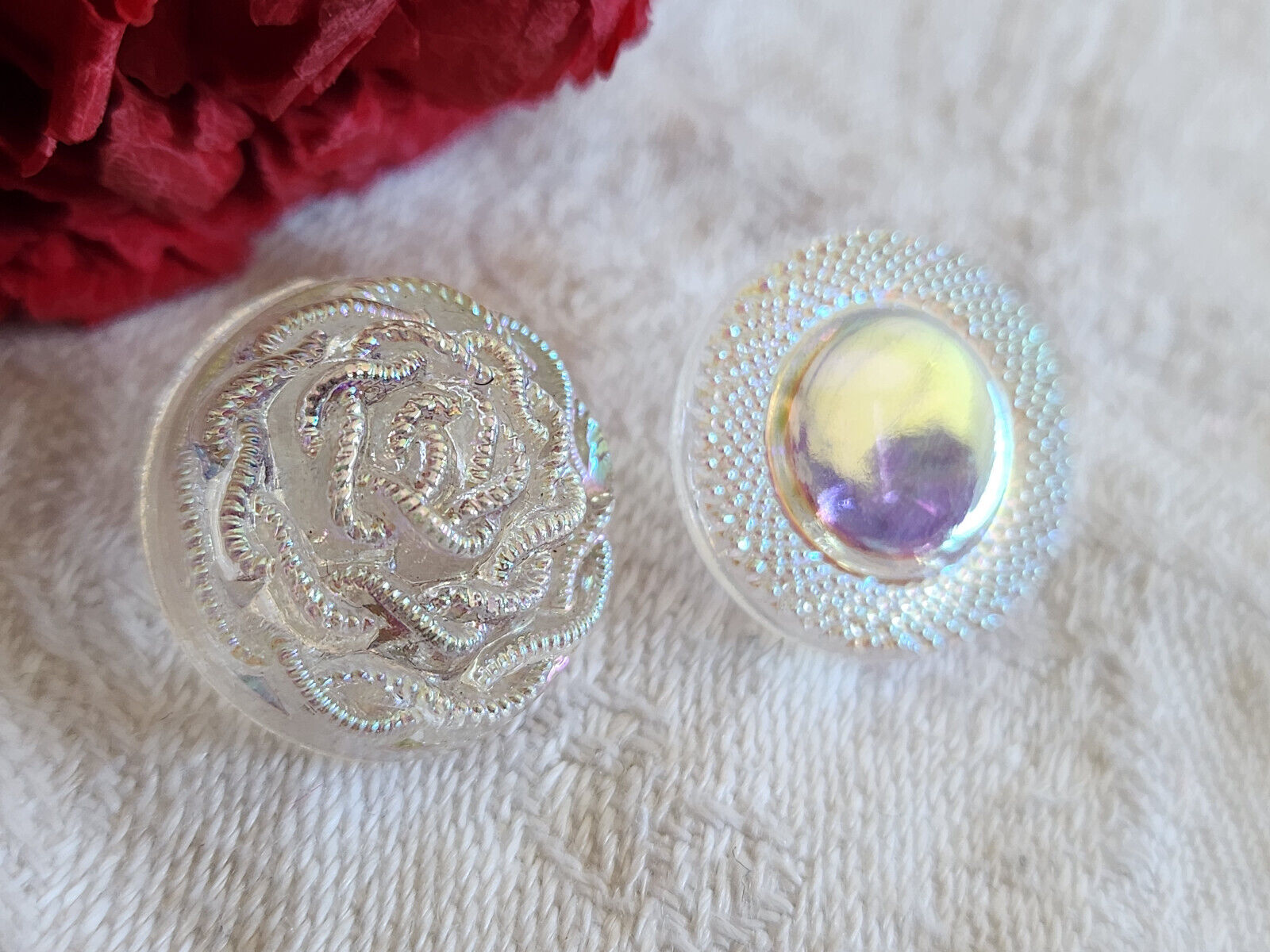 Duo boutons anciens en verre mordoré rose irisé à pied 1,7 cm D13L