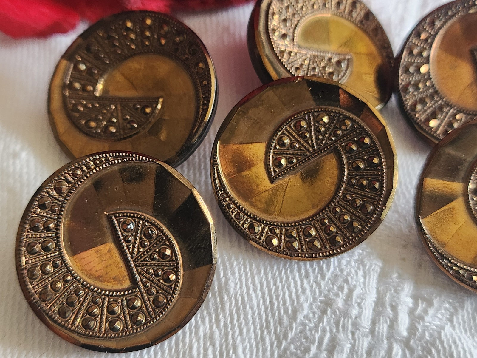 Lot 6 boutons anciens en verre marron facette superbe pied metal 2,2 cm ref 1458
