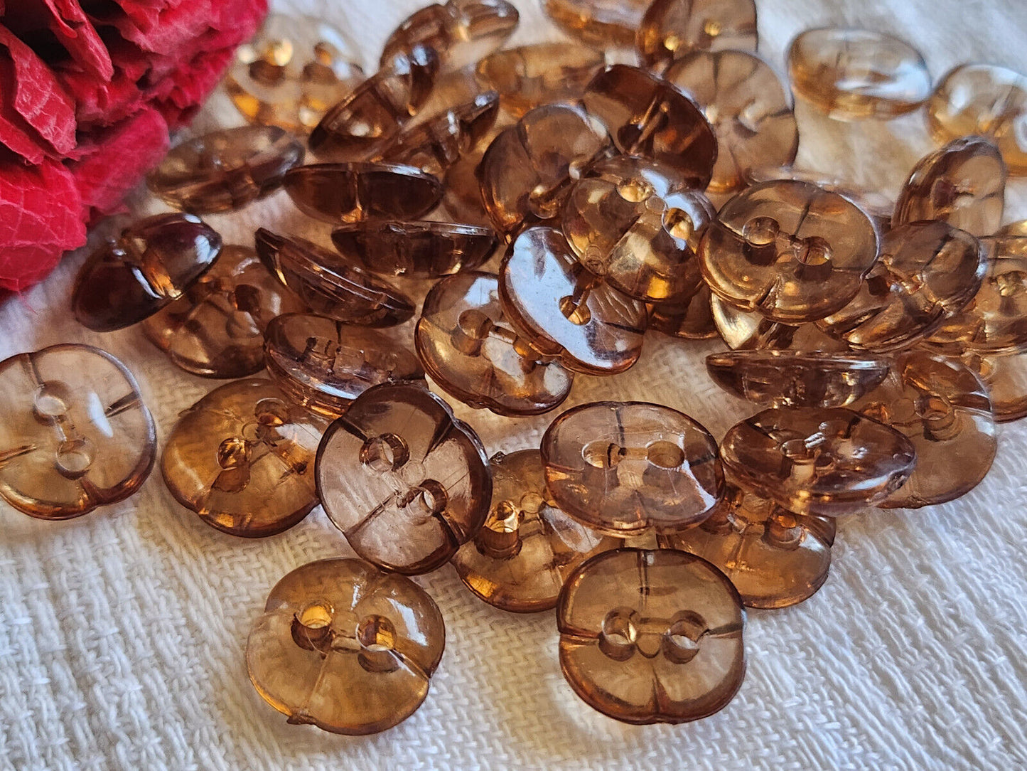 Lot 24 petits boutons vintage marron transparent trous 1,1 cm ref 920