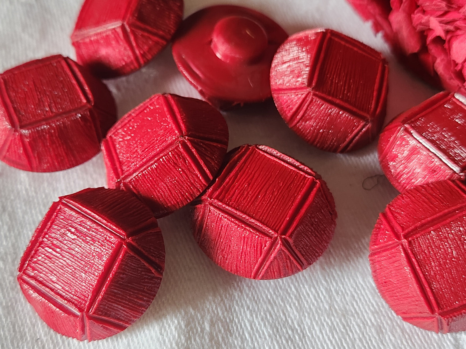 Lot 6 gros boutons vintage rouge volume pied superbe 2,5 cm ref 1879