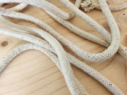 Cordon ancien  idéal embrase anse beige  2 mètres sur 0,6 cm A5