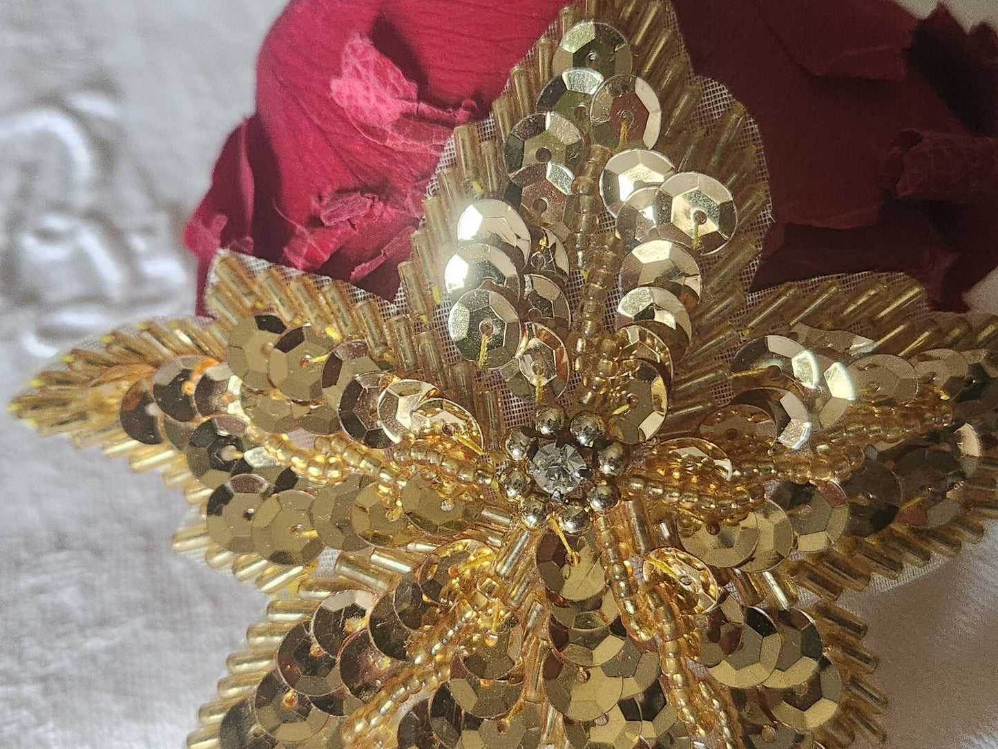 broderie perlé or vintage  ornement application sequin  9,3 cm T1-9