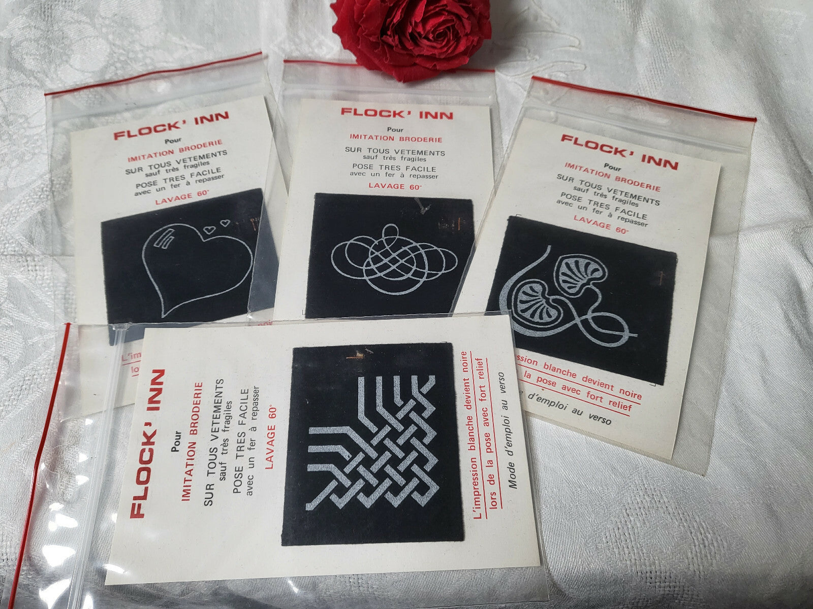 Lot 4 patchs broderie année 80 customisation couture thermocollant N°2 T7