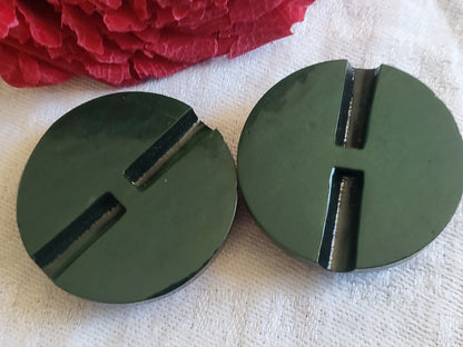 Duo gros boutons anciens épais vert marbré diamètre 3,5 cm ref 1514