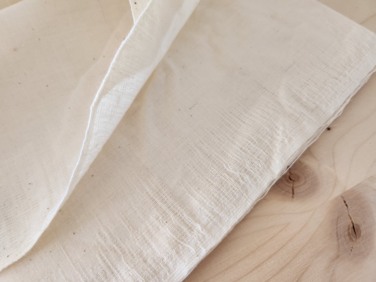 Grand coupon de tissu fin teinte  bi  coton fin?  étamine? 5m 50 sur 99 cm B3