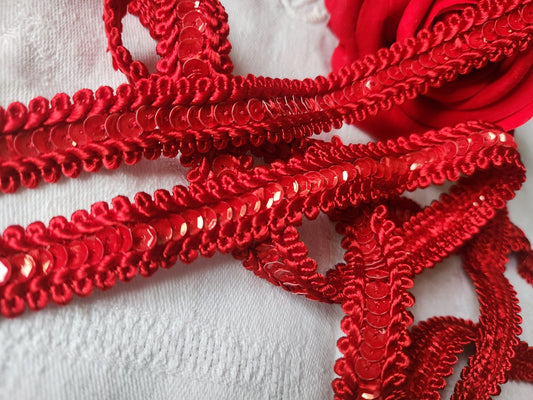 Galon vintage rouge sequin soyeux 2 mètres 40 sur 1,7 cm A2