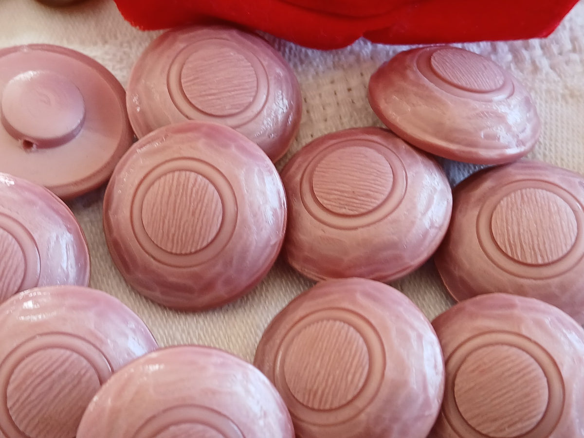 Lot 6 boutons vintage rose travaillé bombé pied 22 mm 2,2 cm ref 6463**