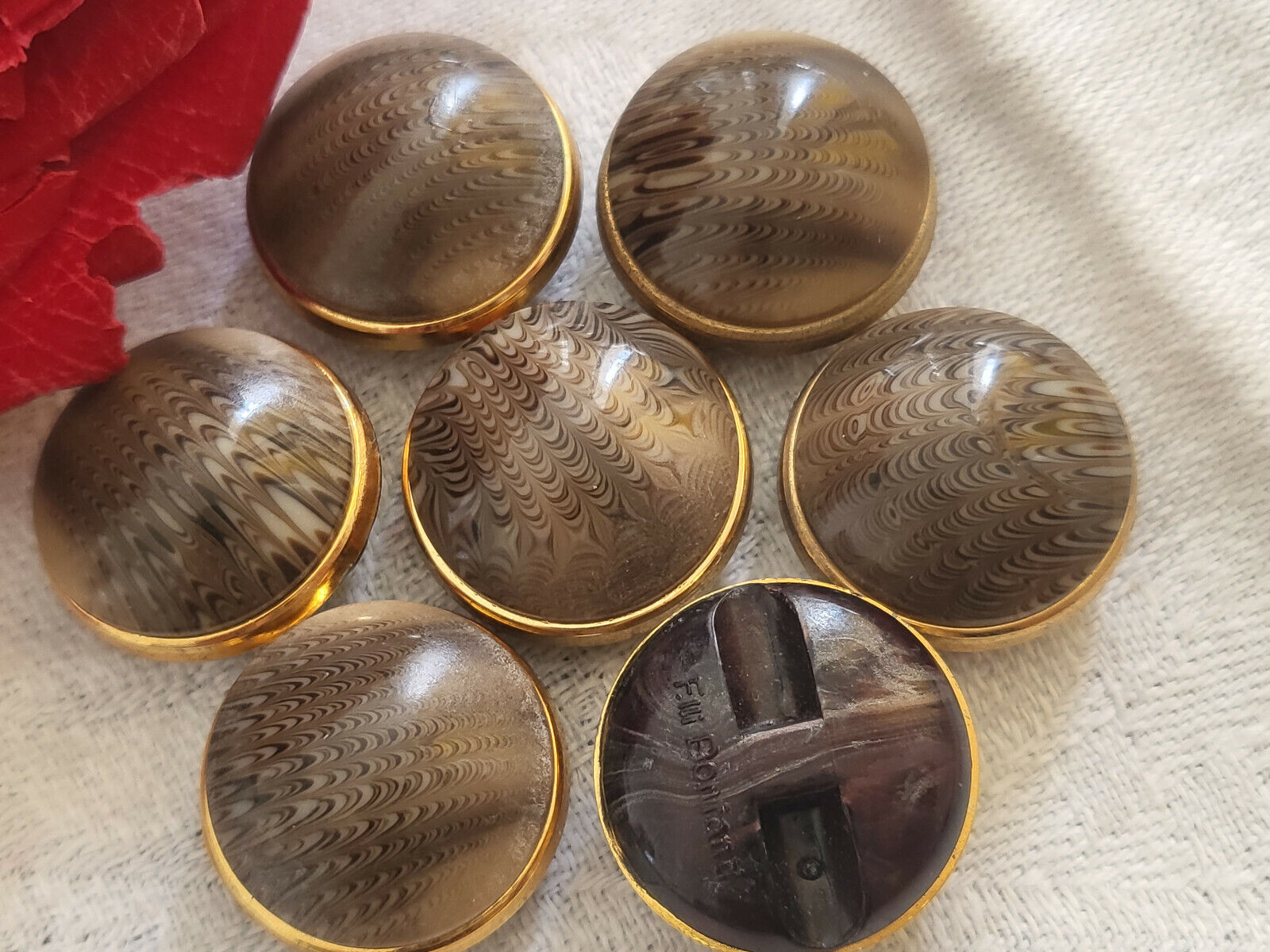 Lot 7 boutons vintage marron bombé moucheté pied  1,7 cm ref 3395