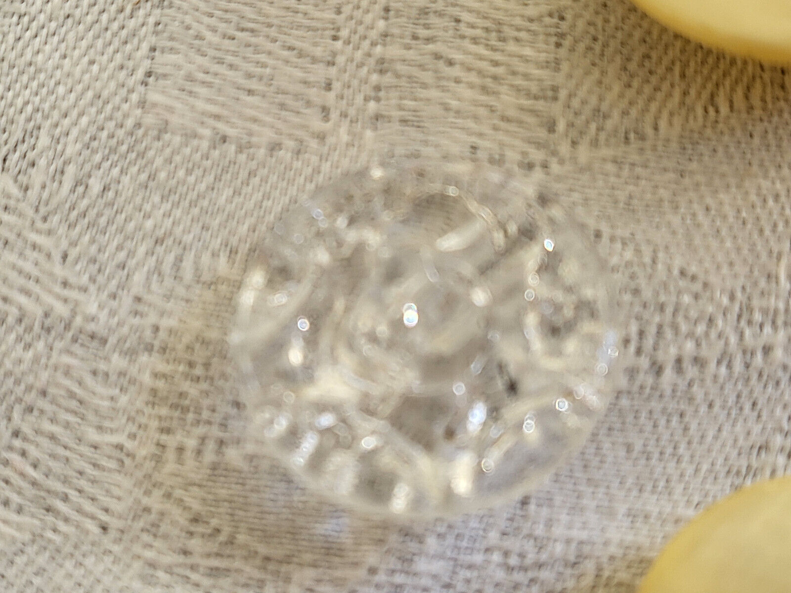 Bouton ancien en verre effet froissé diamètre 2,1 cm G16E