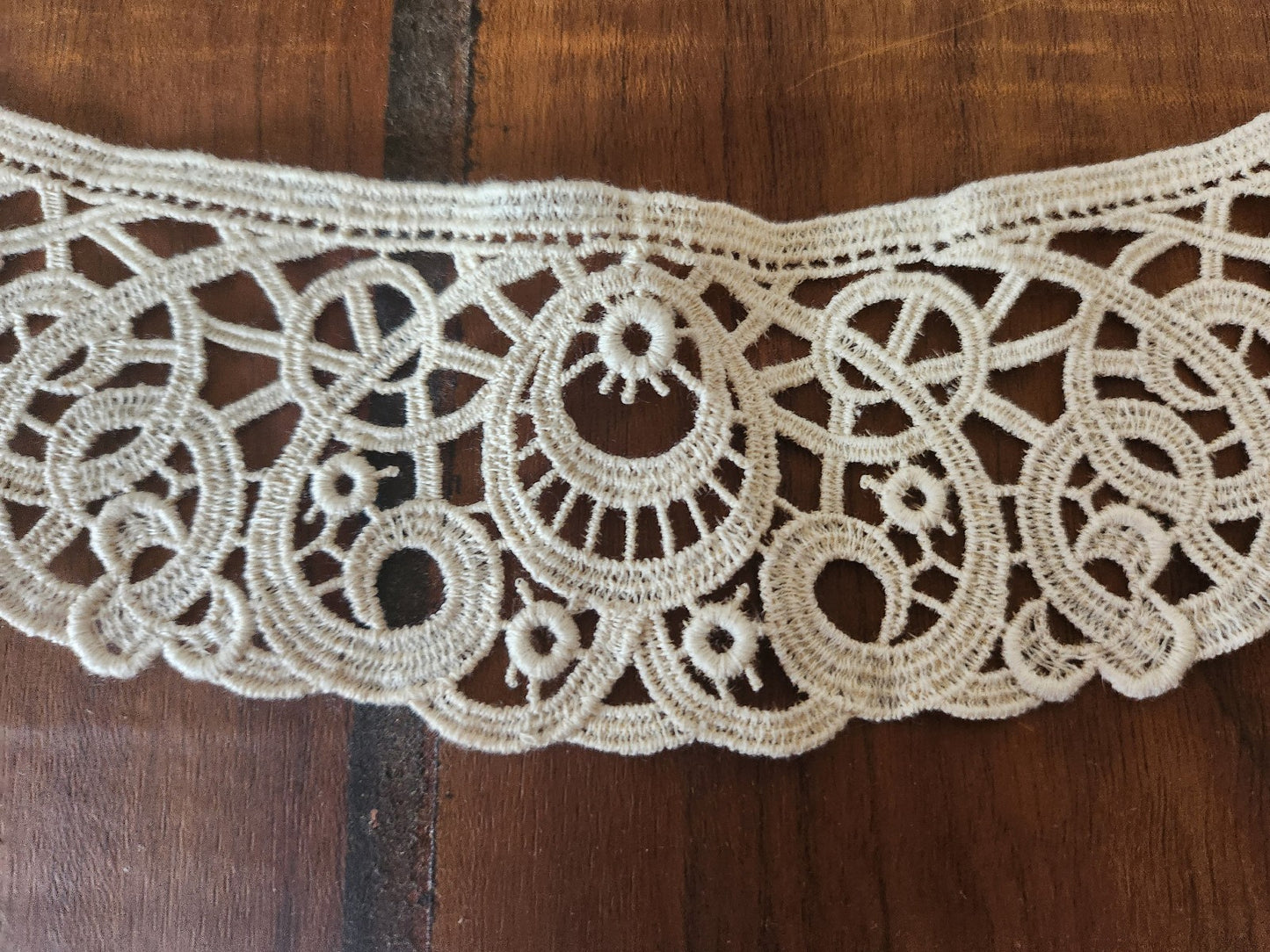 Ancien  col en tissu dentelle broderie  B3-6