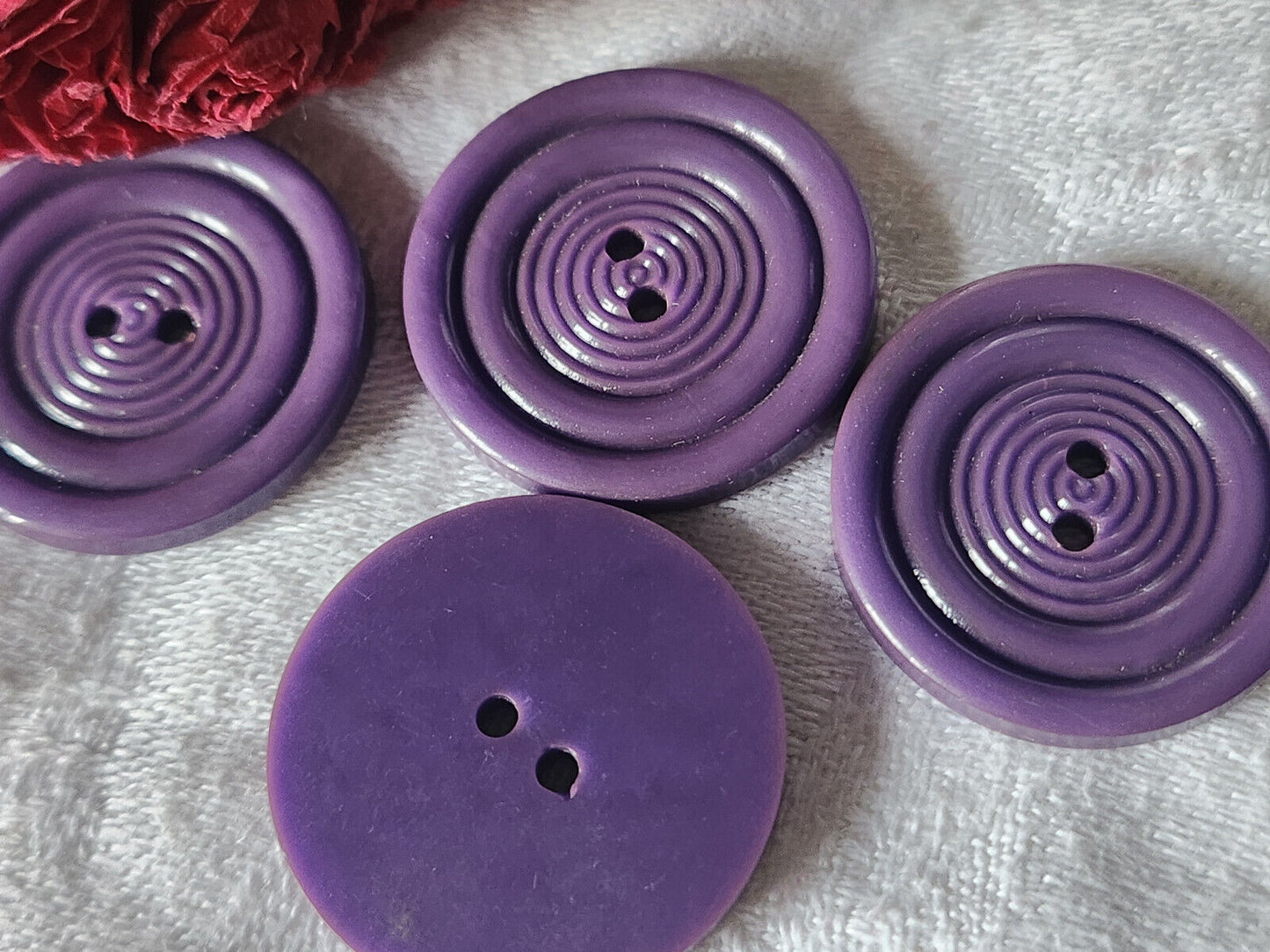 Lot 4 boutons vintage violet spirale à trous 2,8 cm ref 5574
