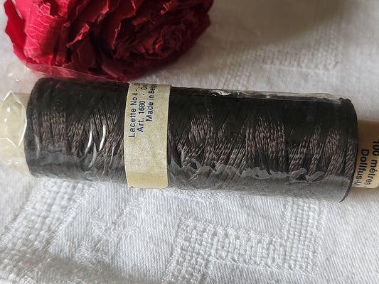 Grosse bobine ancienne fil soie artificielle" rayonne broderie marron foncé  DMC