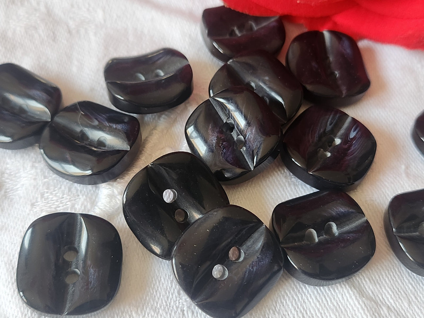 Lot 18 boutons vintage bleu à trou 1,8 cm ref 1375