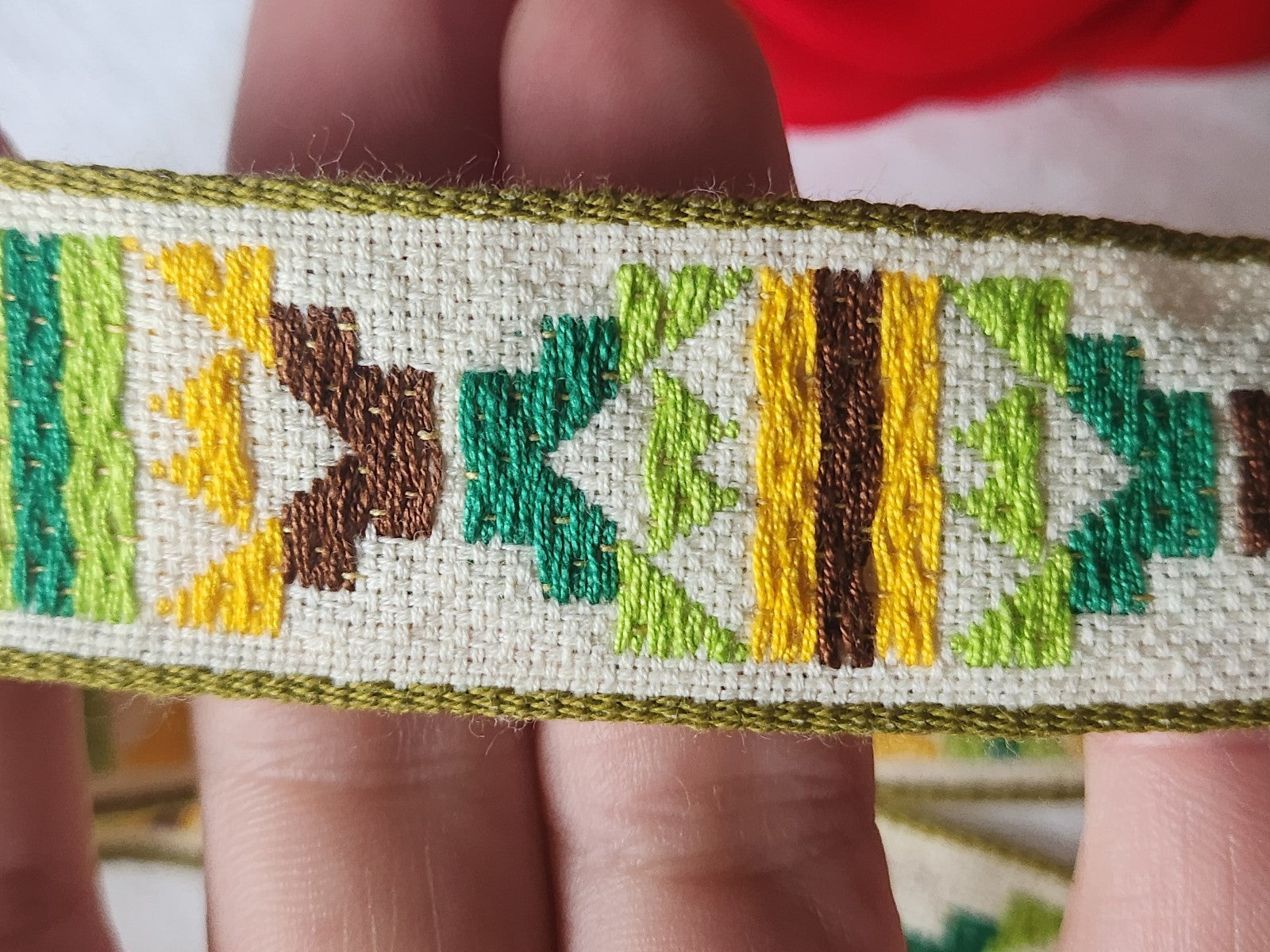 Galon vintage tissé  jaune marron vert orange 2 métres sur 2,7 cm A2