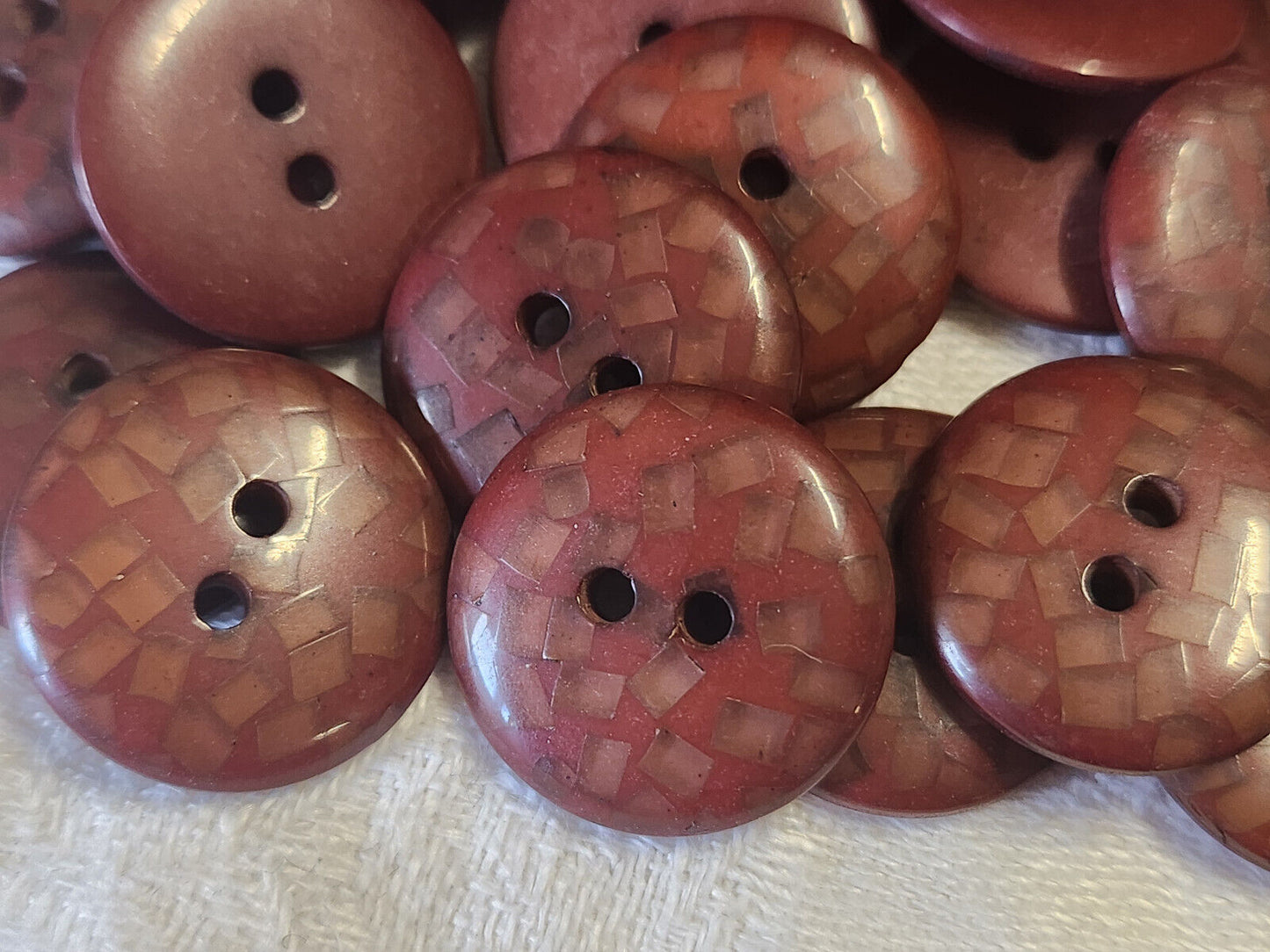 Lot 12 boutons vintage marron effet mosaique trous 2 cm ref 0007