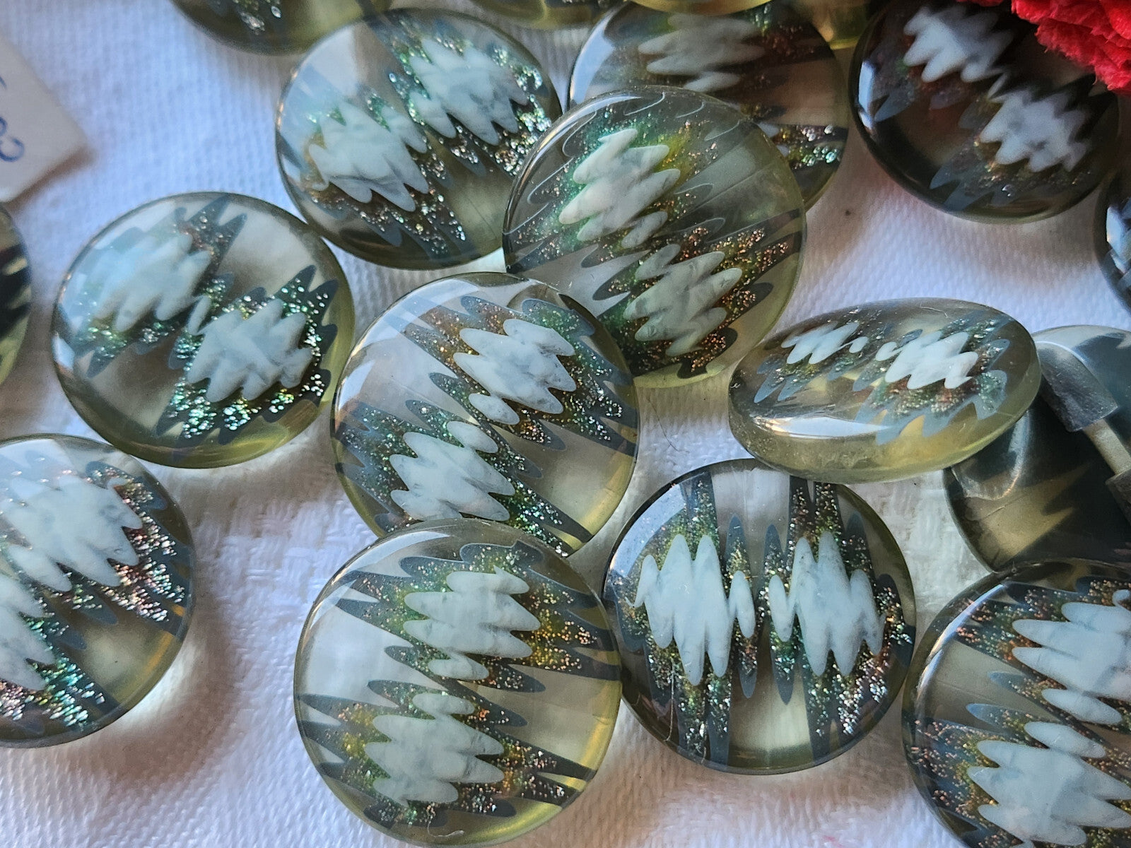 lot 7 boutons vintage gris paillette inclusion pied 2,1 cm ref 3302