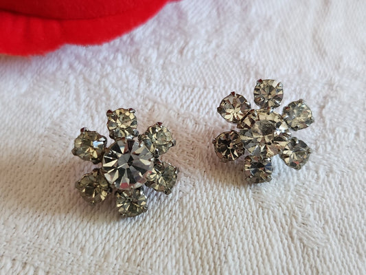 Duo boutons anciens fleur métal strass verre 1,3 cm ou 13 mm  bijoux pied G16D