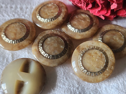Lot 7 boutons vintage marron clair inclusion 2,2 cm pied ref 3294
