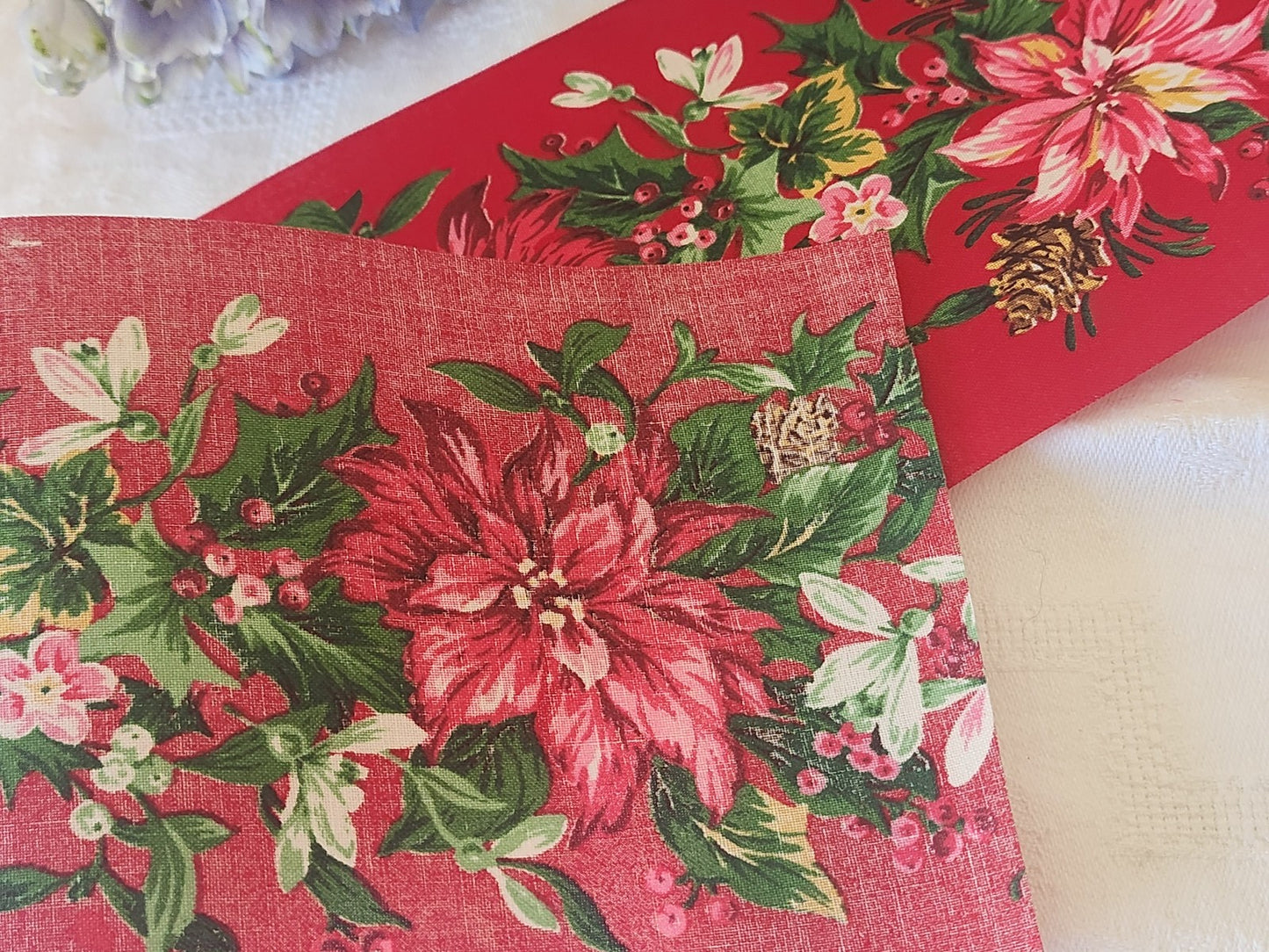 Large galon ancien rouge grosse fleur 10, 5 cm au métre XXL  B9