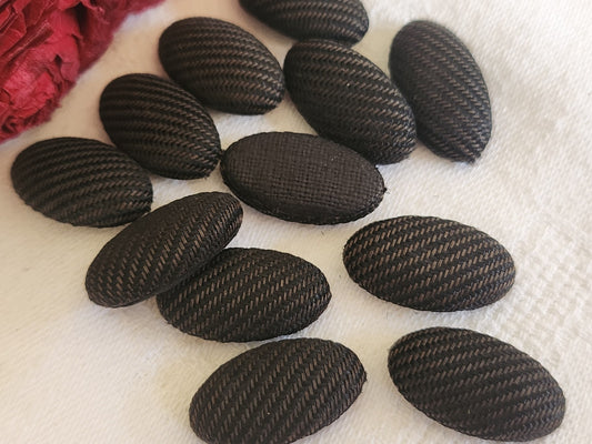 Lot 10 anciens boutons ? cabochons tissu 1,1 cm / 2,1 cm noir vers 1900 T14