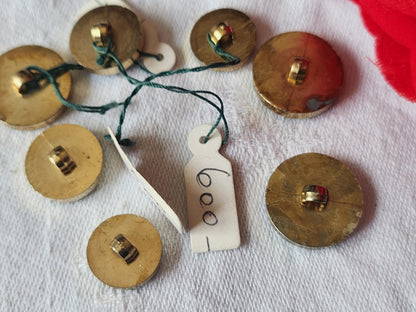 Lot 7  boutons vintage acrylique coeur en nacre 1,2 à 1,7 cm ref 2479