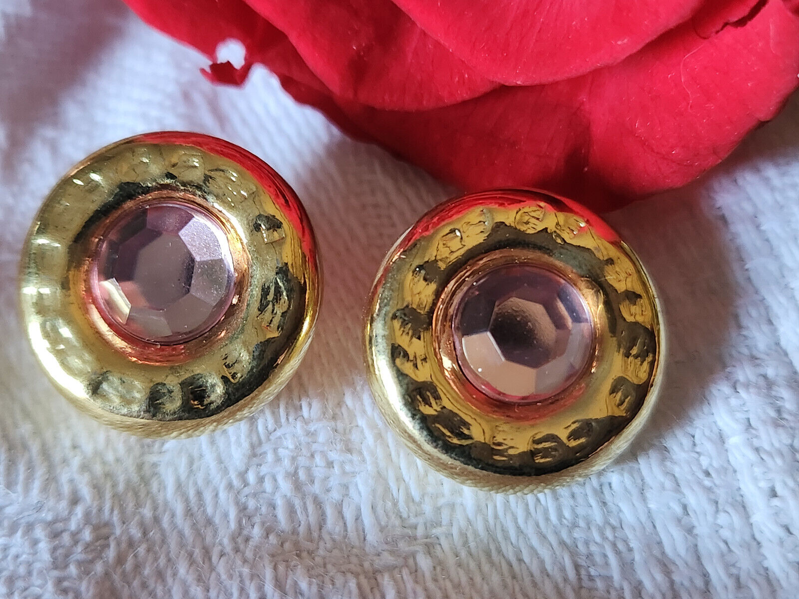 Duo boutons vintage métal coeur résine strass rose 1,6 cm G11M